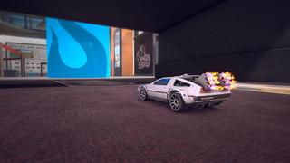 Une DeLorean stylisée comme dans le film Retour Vers le Futur traverse le sol d'un musée, en direction d'une balise/point de contrôle.